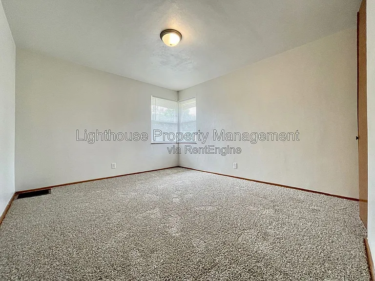 1212 Ottillia St SE #A — Photo 6