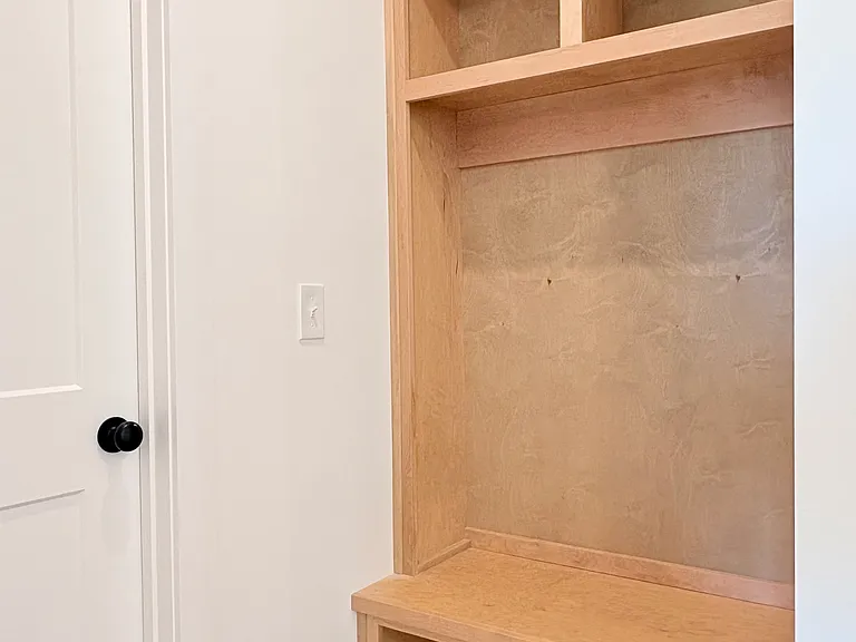 5369 Crocus Dr — Photo 20