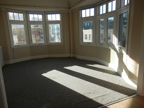 5th image of 1060 Powell St APT 31