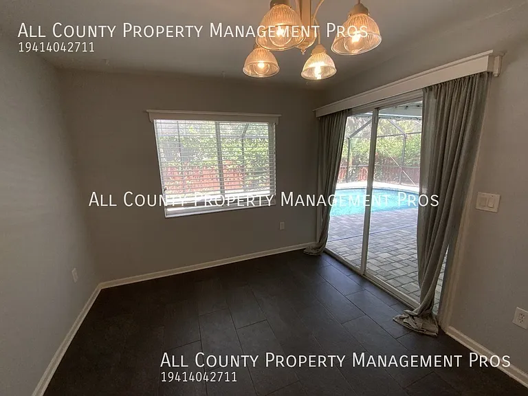 5518 Shady Brook Trl — Photo 10