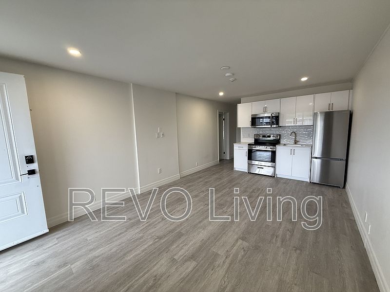 1st image of 7800 Lundys Ln Unit 222