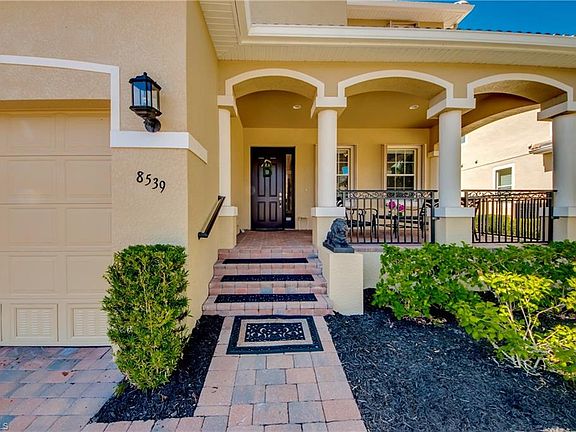 3rd image of 8539 Banyan Bay Blvd