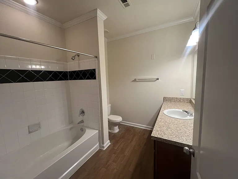 Wesley Kensington Apartments at Stonecrest — Photo 376