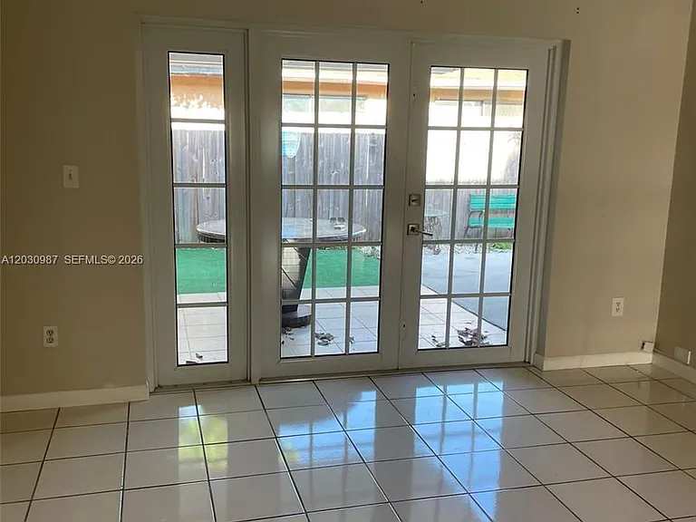 13413 SW 116th Ct — Photo 4