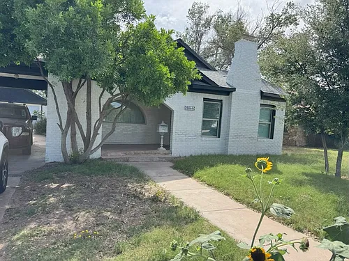 1801 N Sam Houston Ave Photo 1