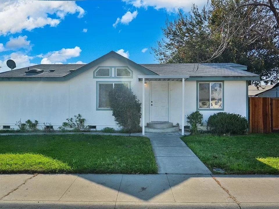 1957 Holly Dr, Tracy, CA 95376 | Zillow