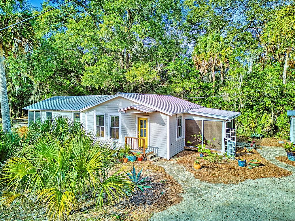 241 7th St, Apalachicola, FL 32320 Zillow