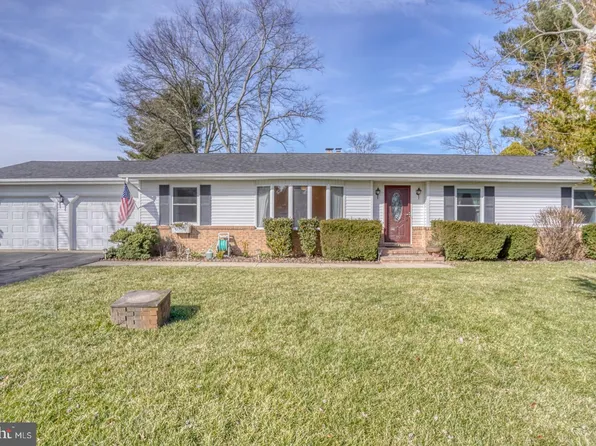 10 N Springview Dr, Dover, DE 19901