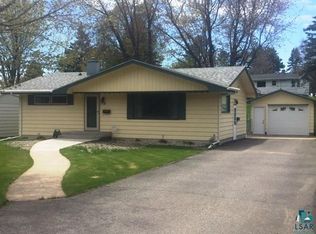 118 E Calvary Rd, Duluth, MN 55803