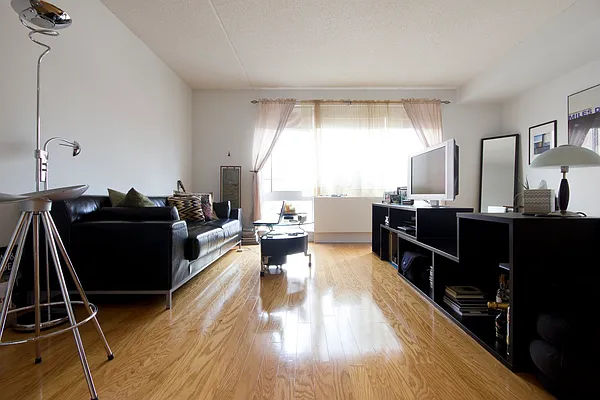 Rented by Capital Realty Investors, Inc | media 36