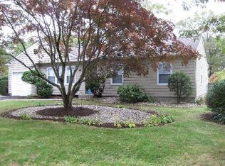 18 Prospect St, Central Islip, NY 11722