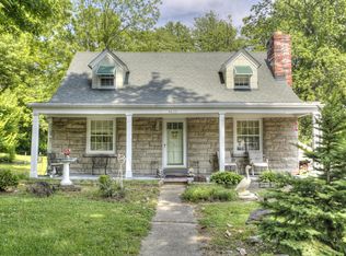 4825 Manslick Rd, Louisville, KY 40215