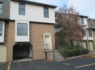 104 Ableview Dr APT 13, Butler, PA 16001