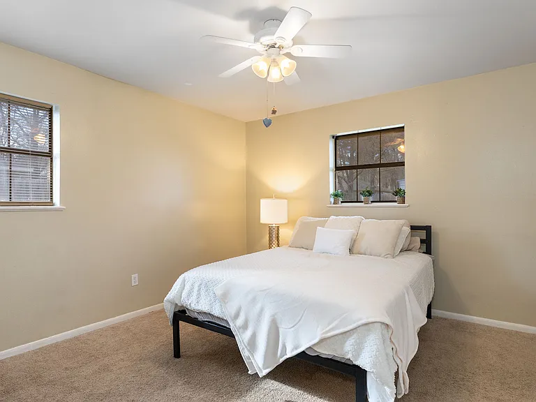 118 Rustwood St — Photo 17