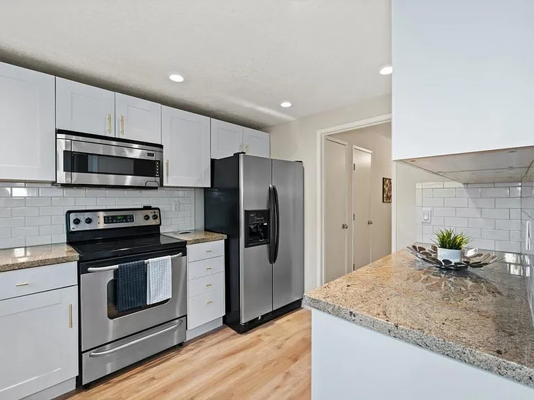 1545 Camden Village Cir — Photo 19