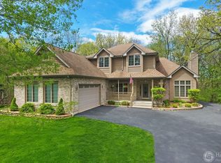 1184 Deerpath Ct, Fox Lake, IL 60020