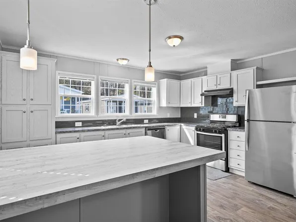 29 Windward Way, Stony Point, NY 10980