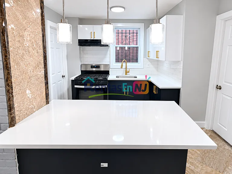 102 Brookdale Ave #1A — Photo 4