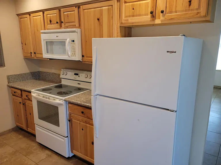 3949 Lunar Dr — Photo 4