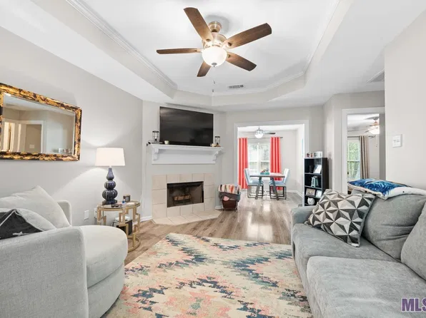 32596 Madeline Dr, Denham Springs, LA 70706