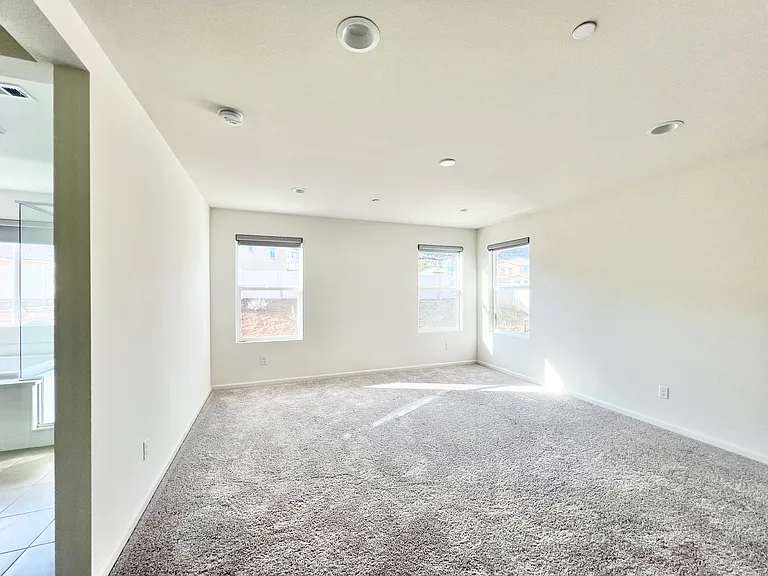 1040 Piedmont Rd — Photo 8
