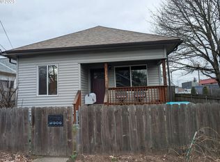 8133 SE Claybourne St, Portland, OR 97206