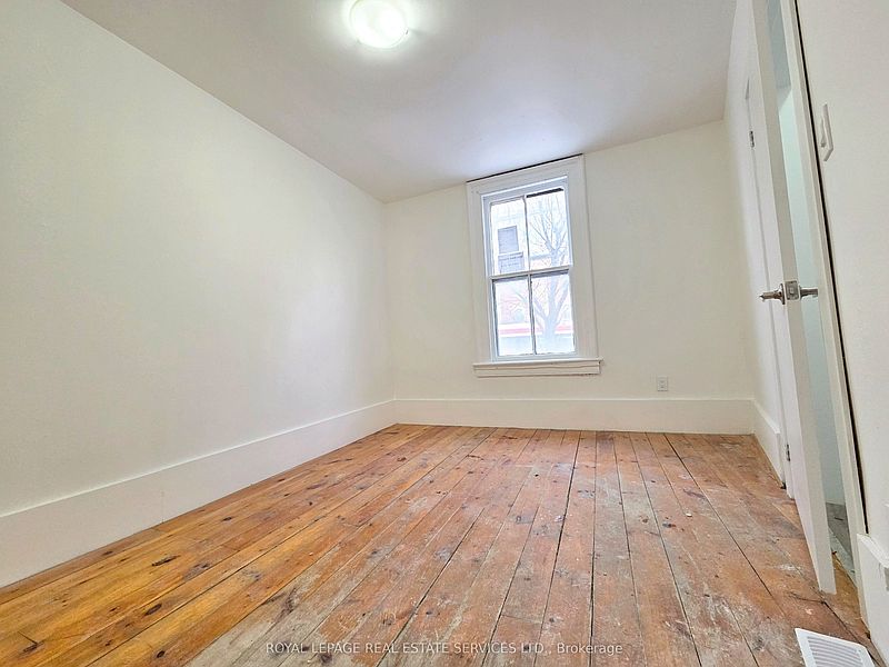 Toronto Townhouse for rent - 2 Bedrooms — photo 4