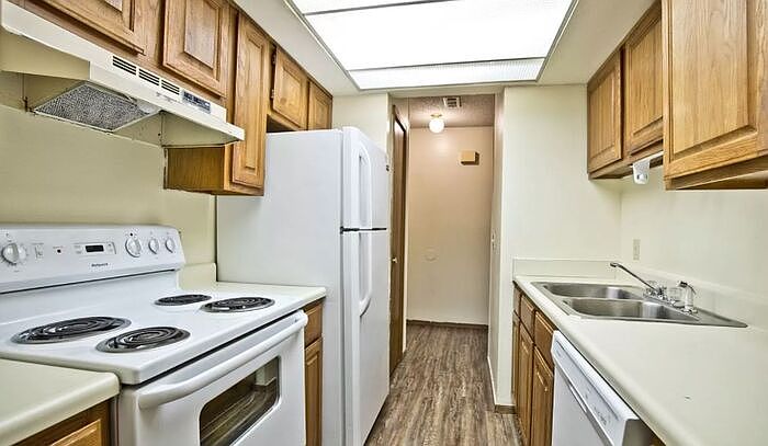 1st image of 407 S 7th St #407