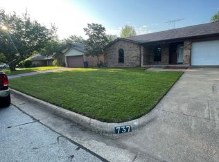 737 Ash St, Burleson, TX 76028