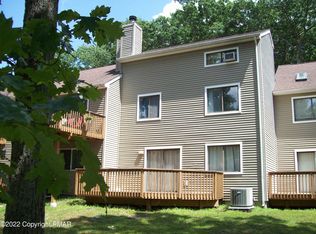 3314 Windermere Dr, Bushkill, PA 18324