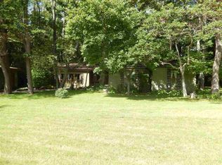 50503 Juniper Rd, South Bend, IN 46637