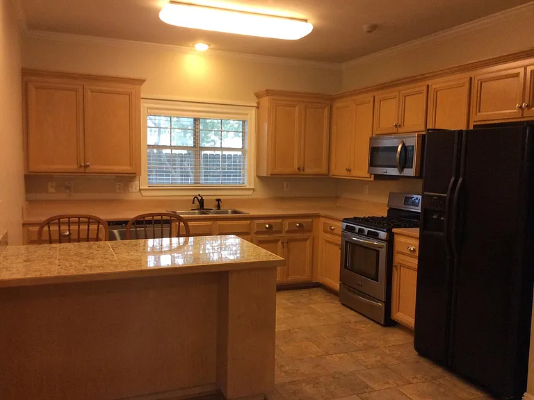 106 Burt Cir — Photo 11