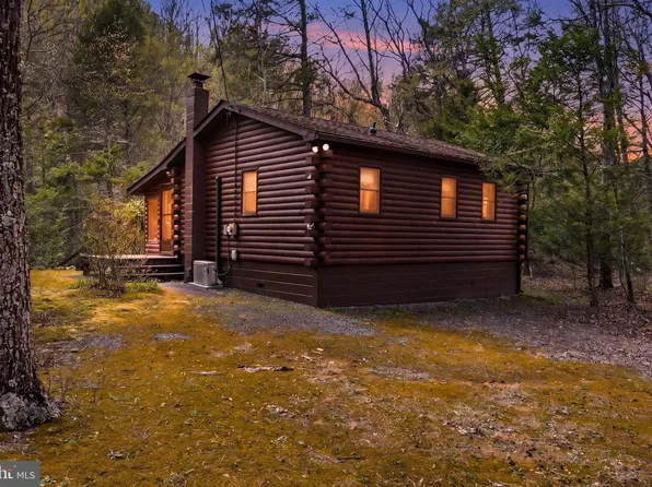 466 Ironmine Ln, Hedgesville, WV 25427