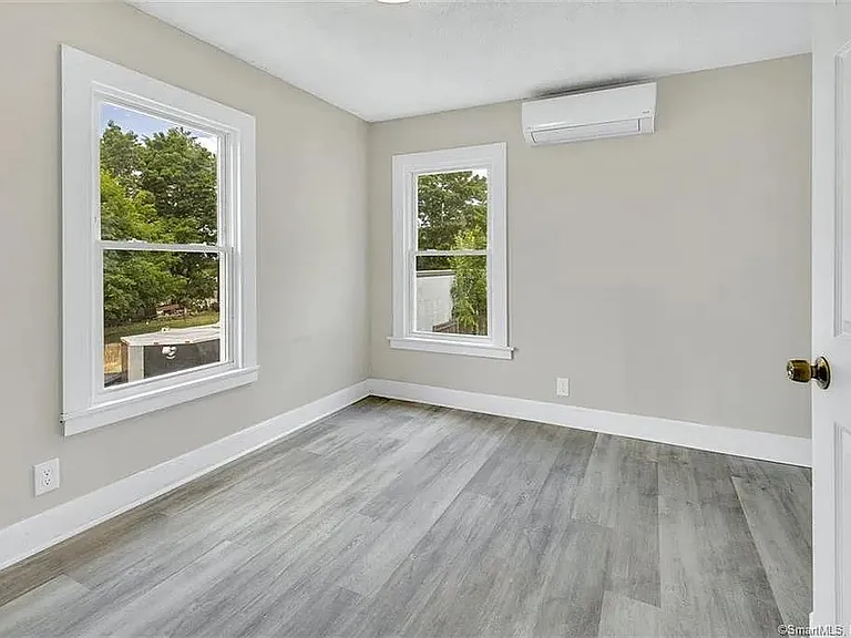 51 Mill St #51 MILL ST — Photo 15
