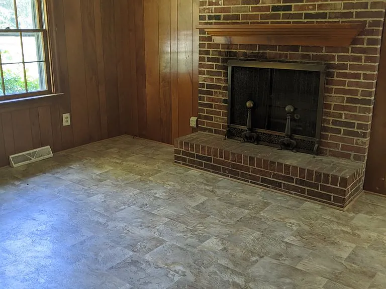 318 Jasper Ln — Photo 20