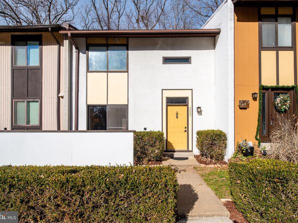 Houses For Rent In Reston Va 9 Homes Zillow