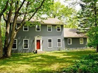 4N011 Thornly Rd, St Charles, IL 60174