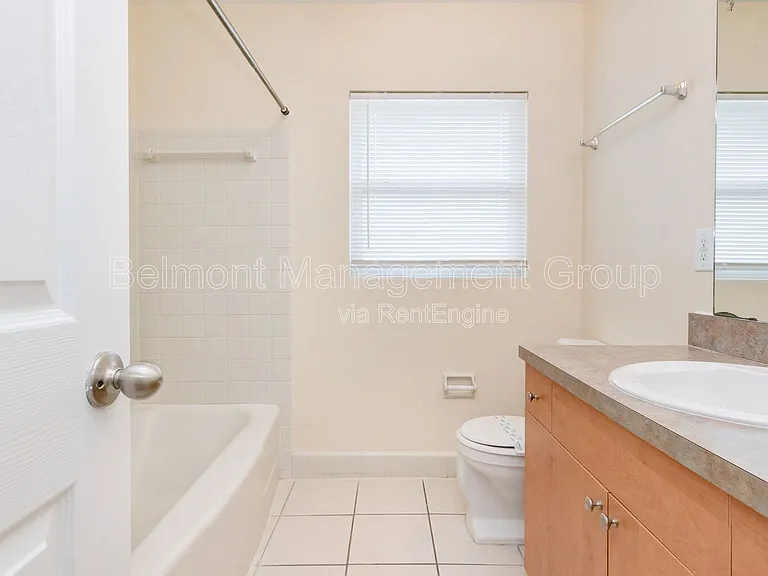 94 Columbia St #4 — Photo 12