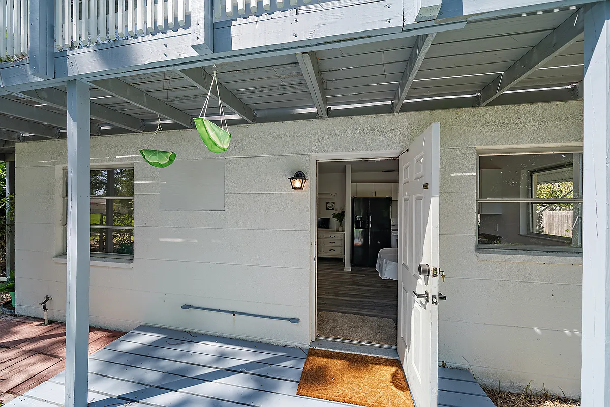 Building Photo - 708 Shore Rd #D