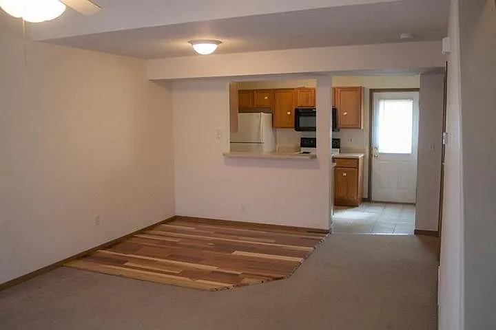 3510 Zinnia Dr — Photo 8