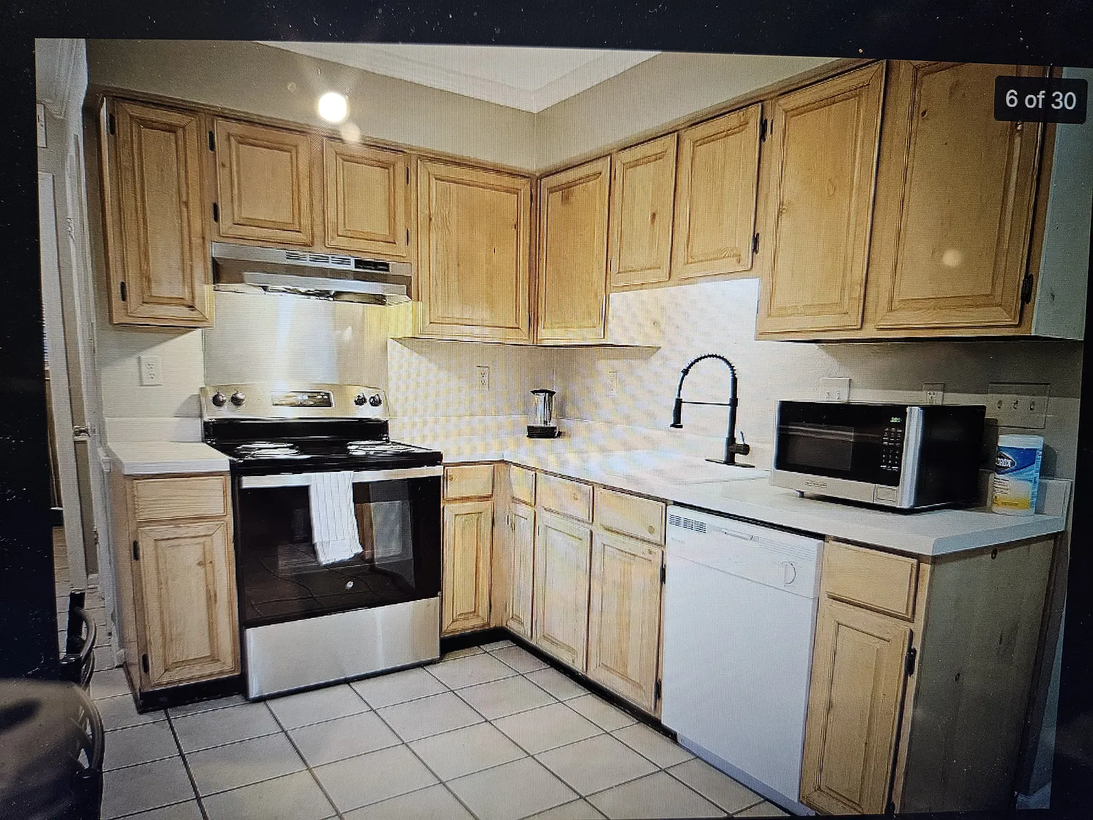 3 bed, 1650 sqft, $2,195 — Photo 4