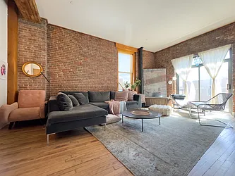 138 Broadway, #5A