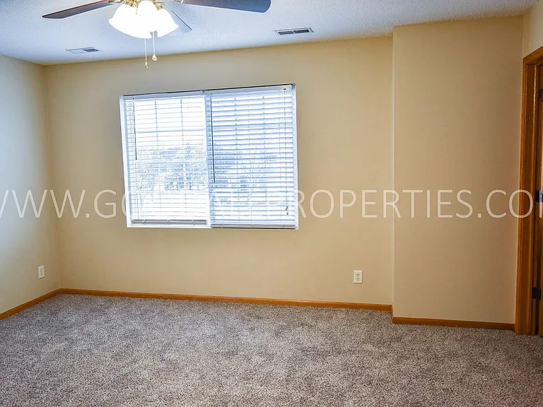 455 SE Whitetail Ln — Photo 10