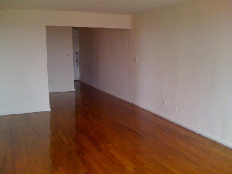 1430 Seagirt Blvd #5D — Photo 2