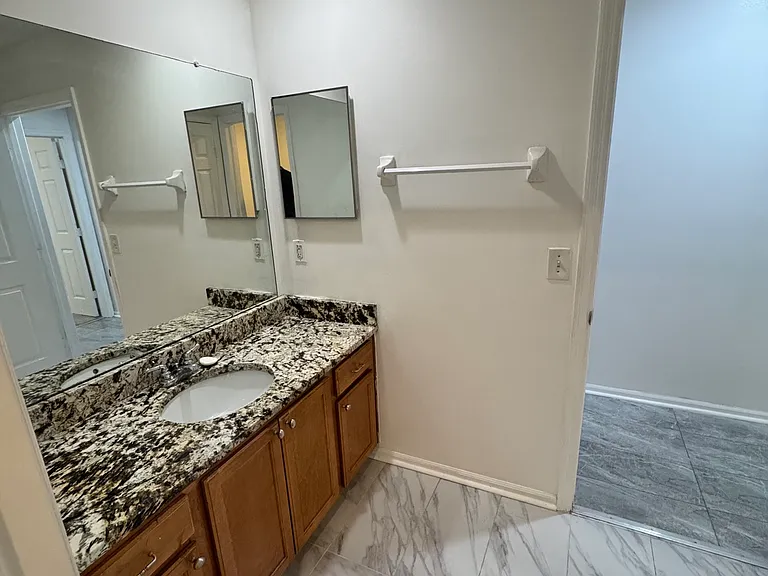5134 Vinings Blvd — Photo 10