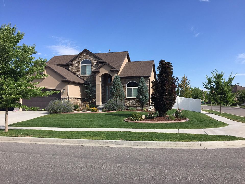 Wonderful Family Neighborhoo