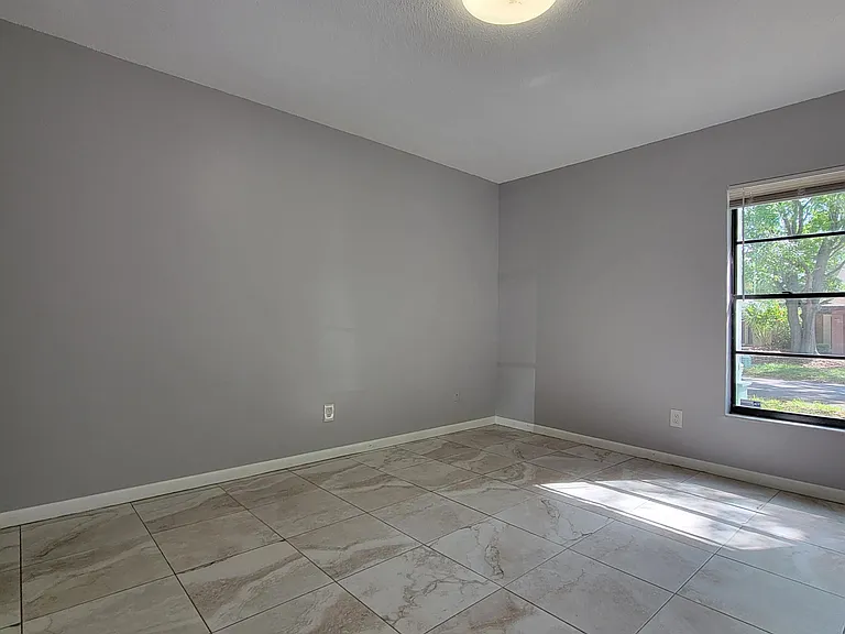 10330 Rosemount Dr — Photo 8