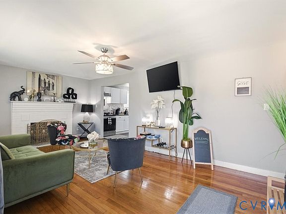 2nd image of 400 W 29th St