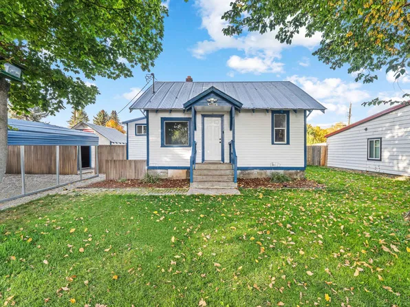 1112 W Main Ave, Chewelah, WA 99109