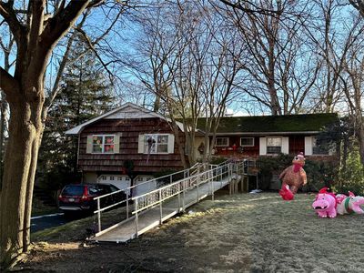 20 Camelia Place, Hauppauge, NY, 11788